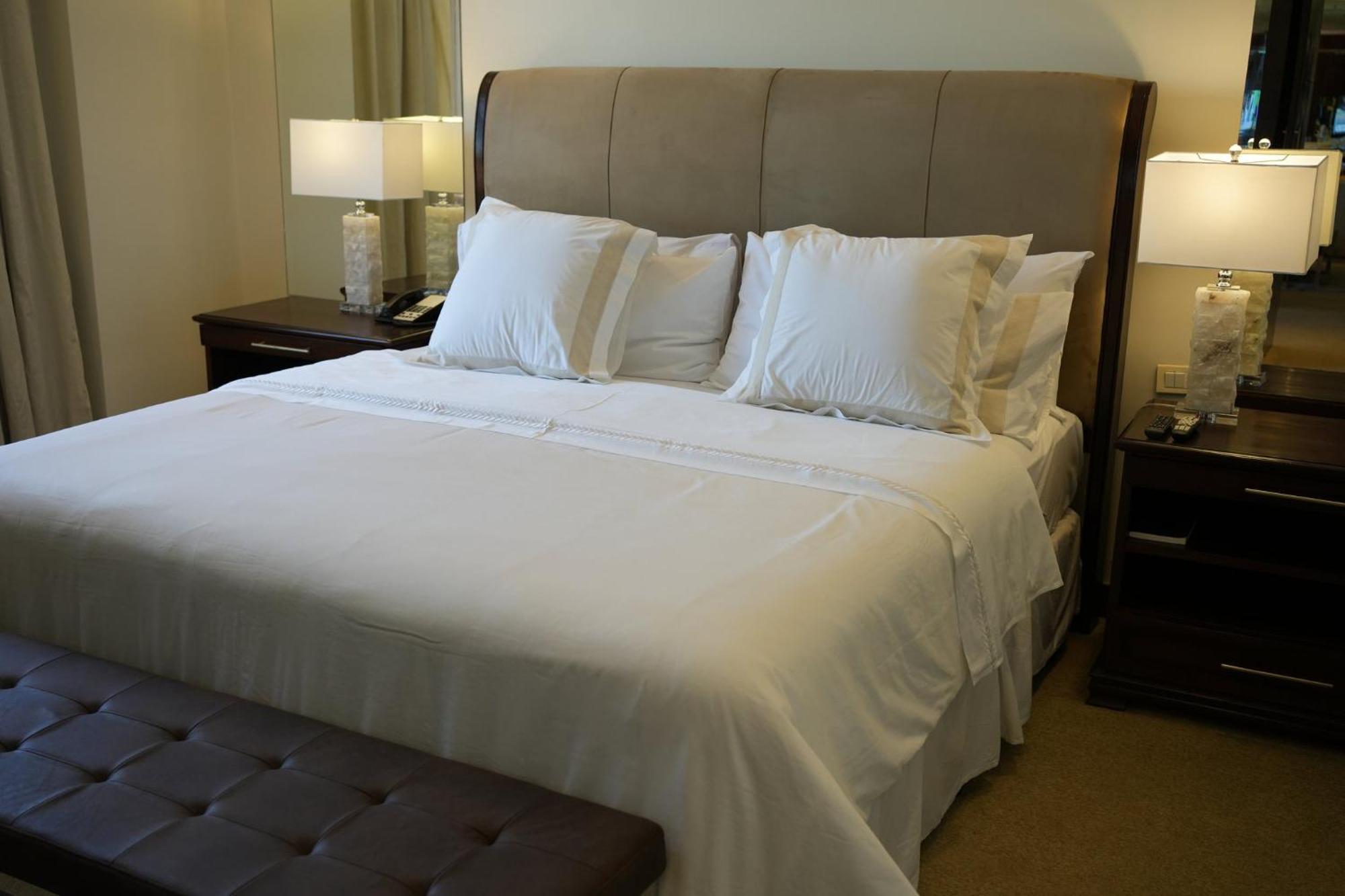 Crowne Plaza Asuncion By Ihg Hotell Exteriör bild